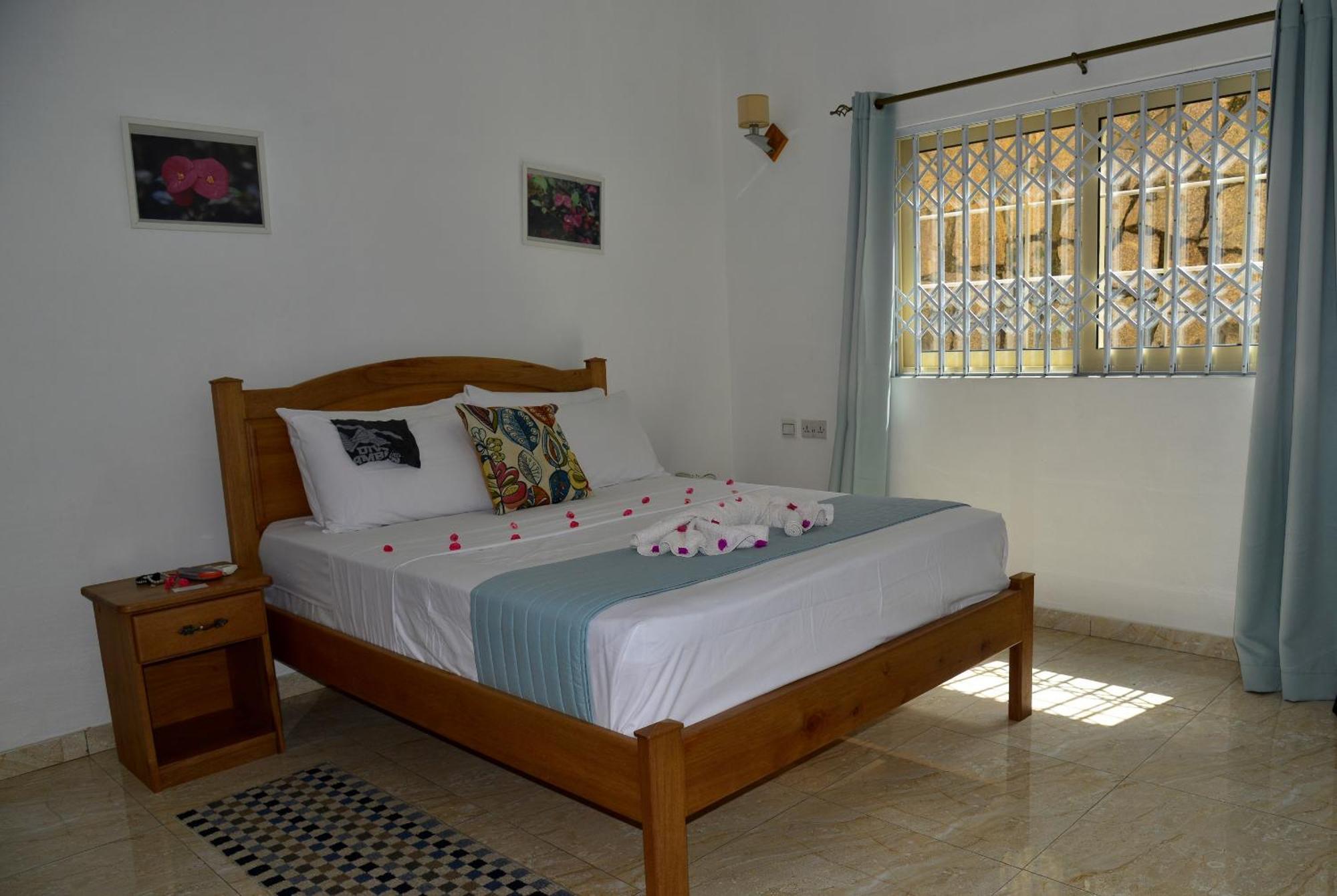 Korrine'S Cottage Horizon Beau Vallon  Bagian luar foto